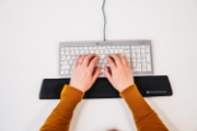Picture of BakkerElkhuizen Trapezium Ergo Wrist Rest Compact