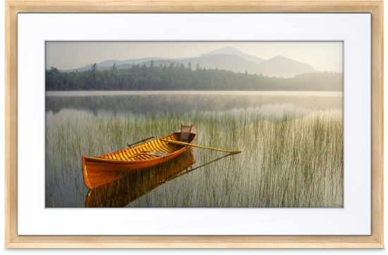 Picture of NETGEAR MC321LW digital photo frame Wood 54.6 cm (21.5") Wi-Fi