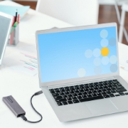 Picture of StarTech.com USB-C 10Gbps to M.2 NVMe or M.2 SATA SSD Enclosure - Tool-free External M.2 PCIe/SATA NGFF SSD Aluminum Case - USB Type-C&A Host Cables - Supports 2230/2242/2260/2280
