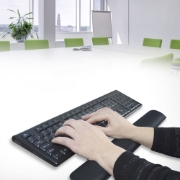 Picture of ACT Ergonomic wrist pad for keyboards