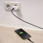 Picture of ACT USB 2.0 charging/data cable C male - Lightning male 1 meter, nylon, MFI certified