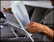 Image de Genius Ideas Table de lecture pliable