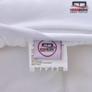 Image de Herzberg HG-24267WD: Couette Blanche De Qualité Hôtelière 4 Étoiles - 240x200cm