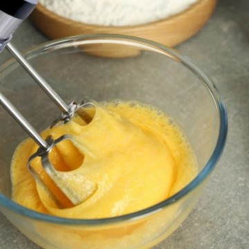 Show details for Eisenbach JE-904E: Hand Mixer - 400W Picture of Eisenbach JE-904E: Hand Mixer - 400W