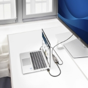 Afbeeldingen van StarTech.com 30cm HDMI naar DisplayPort Adapter Kabel, 8K 60Hz, Actieve HDMI 2.1 naar DP 1.4 Video Converter, HDCP 1.4/2.1/2.2/2.3, DSC 1.2a, USB Bus Powered met Meegeleverde Kabel