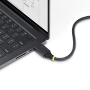 Image de StarTech.com Câble HDMI Haut Débit de 3m avec Connecteur à Pince, 4K 60Hz/1440p 144Hz, HDR10/HDCP 2.2/ARC, 18Gbps, UHD HDMI 2.0, Cordon pour TV/Moniteur/Écran, Gaine TPE