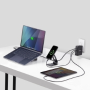 Image de StarTech.com Chargeur Mural USB-C 140W, 3x USB-C/1x USB-A, Adaptateur d'Alimentation Power Delivery 3.1 International GaN pour MacBook/Dell XPS/Inspiron