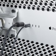 Image de StarTech.com Câble Thunderbolt 5 de 80cm, 80Gbps/Jusqu'à 120Gbps, 240W PD, 8K 60Hz, Câble Thunderbolt Certifié, Compatible avec Thunderbolt 4/USB4/USB-C