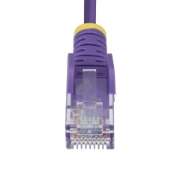 Afbeeldingen van StarTech.com 2,5m Dunne CAT6 Ethernet Kabel, Paars, Snagless, 100W PoE, UTP, LSZH, 28AWG Pure Koperdraad, Slim RJ45 Netwerk Patchkabel met Trekontlasting, Fluke Getest