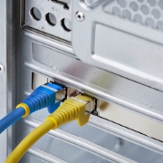 Image de StarTech.com Carte Réseau PCIe Gigabit 5G à 2 Ports, Carte LAN PCI Express 5G/2,5G/1G/100M/10M, Realtek RTL8126, Windows et Linux, Conforme TAA