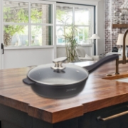 Afbeeldingen van Royalty Line RL-BDF28-M: 28cm Marmeren gecoate koekenpan met glazen deksel