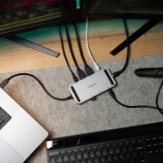 Image de Targus DOCK429GL station d'accueil Avec fil USB4 Argent