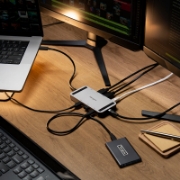 Image de Targus DOCK429GL station d'accueil Avec fil USB4 Argent