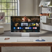 Picture of Samsung M8 M80F computer monitor 81.3 cm (32") 3840 x 2160 pixels 4K Ultra HD LCD White