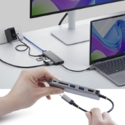 Image de StarTech.com Adaptateur Multiport USB-C vers HDMI, Recharge PD 140W, 4K 60Hz, Hub USB 3 Ports 10 Gbps, Lecteur de Carte SD, 2,5 GbE, Mini Dock pour MacBook / Dell / ThinkPad / HP