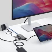 Image de StarTech.com Adaptateur Multiport USB-C vers HDMI, Recharge PD 140W, 4K 60Hz, Hub USB 3 Ports 10 Gbps, Lecteur de Carte SD, 2,5 GbE, Mini Dock pour MacBook / Dell / ThinkPad / HP