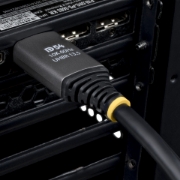 Afbeeldingen van StarTech.com 1m DisplayPort 2.1 Kabel, VESA Gecertificeerde DP54 DisplayPort Kabel, Ongecomprimeerde 8K 60Hz, 10K 60Hz / 8K 144Hz / 4K 240Hz met DSC 1.2a, DP 2.1 Kabel
